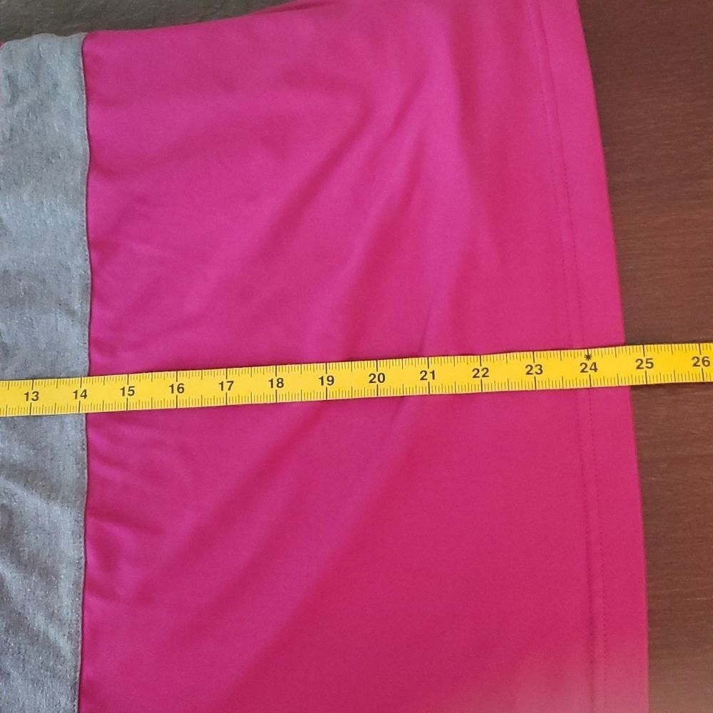Tek Gear Women’s Large Pink & Gray V-Neck Athletic Tank Top Workout Shirt - Picture 8 of 8